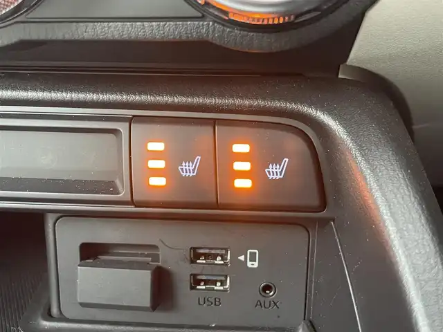 マツダ ロードスター S レザーパッケージ 埼玉県 2021(令3)年 1.4万km マシーングレープレミアムM ホワイトレザー　ＲＡＹＳ１６インチアルミホイール　純正ナビ　クルコン　衝突軽減　ＢＴ　ＣＤ　ＤＶＤ　バックカメラ　ブレンボキャリバー　レーンアシスト　オートハイビーム　ＥＴＣ　両席シートヒーター