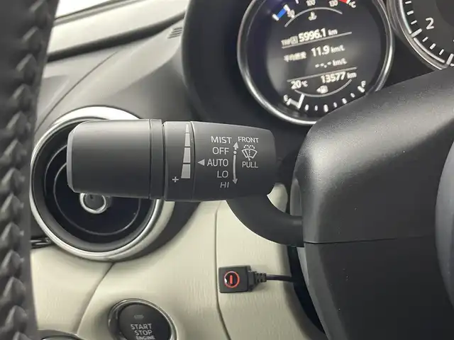 マツダ ロードスター S レザーパッケージ 埼玉県 2021(令3)年 1.4万km マシーングレープレミアムM ホワイトレザー　ＲＡＹＳ１６インチアルミホイール　純正ナビ　クルコン　衝突軽減　ＢＴ　ＣＤ　ＤＶＤ　バックカメラ　ブレンボキャリバー　レーンアシスト　オートハイビーム　ＥＴＣ　両席シートヒーター