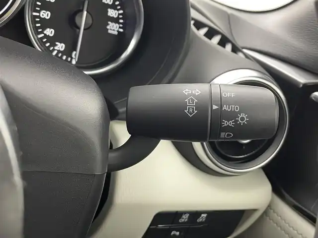 マツダ ロードスター S レザーパッケージ 埼玉県 2021(令3)年 1.4万km マシーングレープレミアムM ホワイトレザー　ＲＡＹＳ１６インチアルミホイール　純正ナビ　クルコン　衝突軽減　ＢＴ　ＣＤ　ＤＶＤ　バックカメラ　ブレンボキャリバー　レーンアシスト　オートハイビーム　ＥＴＣ　両席シートヒーター