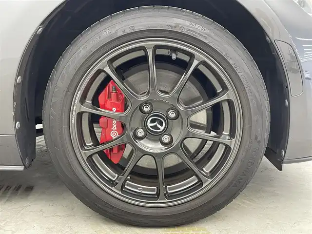 マツダ ロードスター S レザーパッケージ 埼玉県 2021(令3)年 1.4万km マシーングレープレミアムM ホワイトレザー　ＲＡＹＳ１６インチアルミホイール　純正ナビ　クルコン　衝突軽減　ＢＴ　ＣＤ　ＤＶＤ　バックカメラ　ブレンボキャリバー　レーンアシスト　オートハイビーム　ＥＴＣ　両席シートヒーター