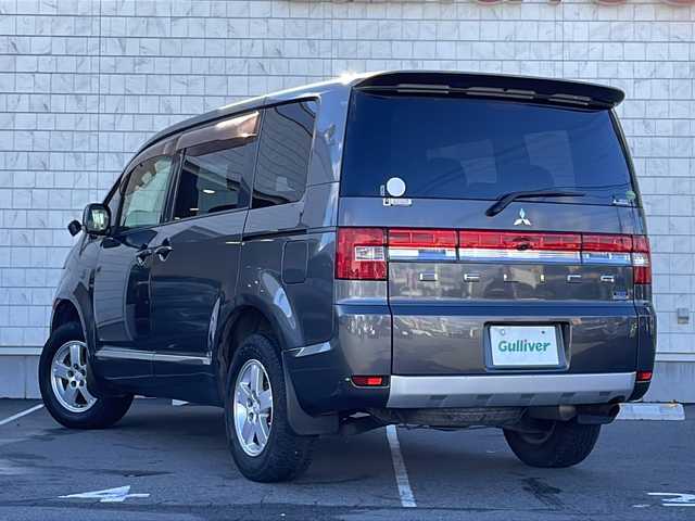 三菱 デリカＤ：５ D－Power package 長野県 2013(平25)年 8.8万km アイガーグレーメタリック ・社外7インチメモリーナビゲーション/CD ワンセグTV/・バックカメラ/・ETC/・クルーズコントロール/・両側パワースライドドア/・パドルシフト/・シートヒーター(D/N)/・横滑り防止装置/・HIDヘッドライト/・オートライト/・純正16インチアルミホイール/・ドライブレコーダー/・ウィンカーミラー/・電動格納ミラー/・スマートキー/・ドアバイザー/・フロアマット