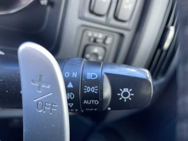 三菱 デリカＤ：５ D－Power package 長野県 2013(平25)年 8.8万km アイガーグレーメタリック ・社外7インチメモリーナビゲーション/CD ワンセグTV/・バックカメラ/・ETC/・クルーズコントロール/・両側パワースライドドア/・パドルシフト/・シートヒーター(D/N)/・横滑り防止装置/・HIDヘッドライト/・オートライト/・純正16インチアルミホイール/・ドライブレコーダー/・ウィンカーミラー/・電動格納ミラー/・スマートキー/・ドアバイザー/・フロアマット