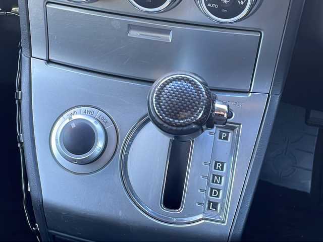 三菱 デリカＤ：５ D－Power package 長野県 2013(平25)年 8.8万km アイガーグレーメタリック ・社外7インチメモリーナビゲーション/CD ワンセグTV/・バックカメラ/・ETC/・クルーズコントロール/・両側パワースライドドア/・パドルシフト/・シートヒーター(D/N)/・横滑り防止装置/・HIDヘッドライト/・オートライト/・純正16インチアルミホイール/・ドライブレコーダー/・ウィンカーミラー/・電動格納ミラー/・スマートキー/・ドアバイザー/・フロアマット