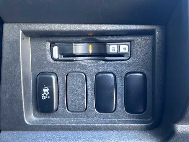 三菱 デリカＤ：５ D－Power package 長野県 2013(平25)年 8.8万km アイガーグレーメタリック ・社外7インチメモリーナビゲーション/CD ワンセグTV/・バックカメラ/・ETC/・クルーズコントロール/・両側パワースライドドア/・パドルシフト/・シートヒーター(D/N)/・横滑り防止装置/・HIDヘッドライト/・オートライト/・純正16インチアルミホイール/・ドライブレコーダー/・ウィンカーミラー/・電動格納ミラー/・スマートキー/・ドアバイザー/・フロアマット