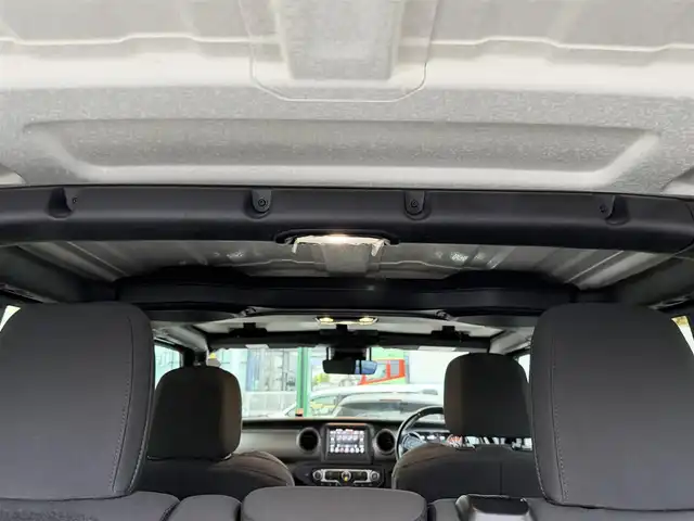 クライスラー・ジープ ジープ ラングラー アンリミテッド スポーツ 兵庫県 2020(令2)年 11.5万km 黒 ワンオーナー/純正ディスプレイオーディオ/（ＢＴ/USB）/バックカメラ/サイドカメラ/レーダークルーズコントロール/ＥＴＣ/アイドリングストップ/コーナーセンサー//スマートキー/保証書/取扱説明書