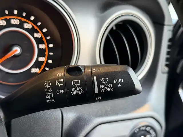 クライスラー・ジープ ジープ ラングラー アンリミテッド スポーツ 兵庫県 2020(令2)年 11.5万km 黒 ワンオーナー/純正ディスプレイオーディオ/（ＢＴ/USB）/バックカメラ/サイドカメラ/レーダークルーズコントロール/ＥＴＣ/アイドリングストップ/コーナーセンサー//スマートキー/保証書/取扱説明書