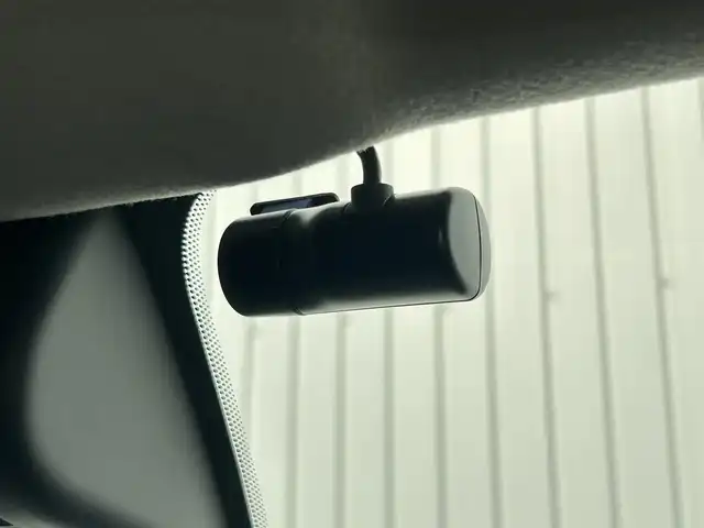 三菱 デリカミニ G プレミアム 群馬県 2024(令6)年 1.1万km ベージュ e-アシスト/・衝突軽減ブレーキシステム/・踏み間違い衝突防止アシスト/・車線逸脱警報システム/・車線逸脱防止支援機能/・オートマチックハイビーム/・ふらつき警報/・前方衝突予測警報/・標識検知システム/・先行車発進通知/純正9インチナビ/（BT/HDMI/SD）/フルセグTV/全方位カメラ/両側パワースライドドア/ハーフレザー/シートヒーター（D席/N席）/デジタルルームミラー/ステアリングスイッチ/ステアリングヒーター/リアサーキュレーター/オートホールド/ETC/LEDヘッドライト/ドライブレコーダー