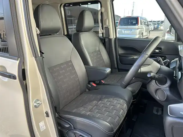 三菱 デリカミニ G プレミアム 群馬県 2024(令6)年 1.1万km ベージュ e-アシスト/・衝突軽減ブレーキシステム/・踏み間違い衝突防止アシスト/・車線逸脱警報システム/・車線逸脱防止支援機能/・オートマチックハイビーム/・ふらつき警報/・前方衝突予測警報/・標識検知システム/・先行車発進通知/純正9インチナビ/（BT/HDMI/SD）/フルセグTV/全方位カメラ/両側パワースライドドア/ハーフレザー/シートヒーター（D席/N席）/デジタルルームミラー/ステアリングスイッチ/ステアリングヒーター/リアサーキュレーター/オートホールド/ETC/LEDヘッドライト/ドライブレコーダー