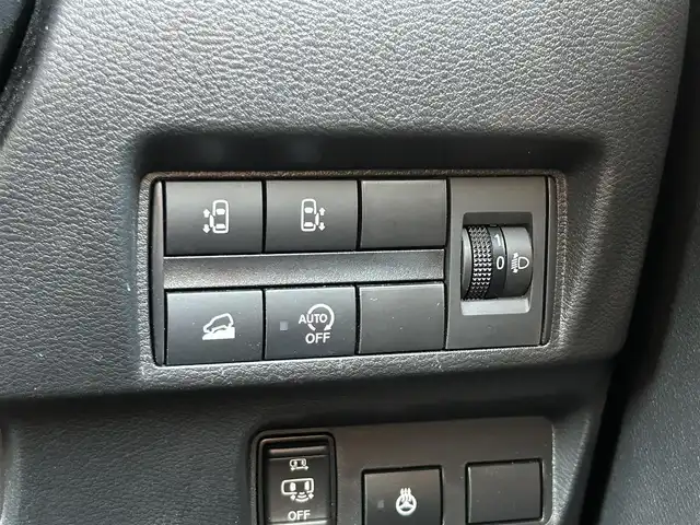 三菱 デリカミニ G プレミアム 群馬県 2024(令6)年 1.1万km ベージュ e-アシスト/・衝突軽減ブレーキシステム/・踏み間違い衝突防止アシスト/・車線逸脱警報システム/・車線逸脱防止支援機能/・オートマチックハイビーム/・ふらつき警報/・前方衝突予測警報/・標識検知システム/・先行車発進通知/純正9インチナビ/（BT/HDMI/SD）/フルセグTV/全方位カメラ/両側パワースライドドア/ハーフレザー/シートヒーター（D席/N席）/デジタルルームミラー/ステアリングスイッチ/ステアリングヒーター/リアサーキュレーター/オートホールド/ETC/LEDヘッドライト/ドライブレコーダー