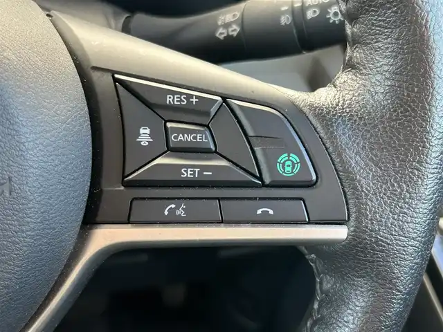 三菱 デリカミニ G プレミアム 群馬県 2024(令6)年 1.1万km ベージュ e-アシスト/・衝突軽減ブレーキシステム/・踏み間違い衝突防止アシスト/・車線逸脱警報システム/・車線逸脱防止支援機能/・オートマチックハイビーム/・ふらつき警報/・前方衝突予測警報/・標識検知システム/・先行車発進通知/純正9インチナビ/（BT/HDMI/SD）/フルセグTV/全方位カメラ/両側パワースライドドア/ハーフレザー/シートヒーター（D席/N席）/デジタルルームミラー/ステアリングスイッチ/ステアリングヒーター/リアサーキュレーター/オートホールド/ETC/LEDヘッドライト/ドライブレコーダー