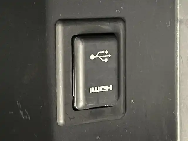 トヨタ ライズ Z 熊本県 2020(令2)年 2.7万km ブラックマイカメタリック/シャイニングホワイトパール ワンオーナー　/純正ナビNSZT-Y68T（ＣＤ・ＤＶＤ・フルセグ・ＢＴ・ＳＤ・ＵＳＢ）/アラウンドビューモニター/ビルトインＥＴＣ　/前後クリアランスソナー　/レーダークルーズコントロール　/前席シートヒーター　/衝突軽減ブレーキ/レーンキープアシスト/横滑り防止/アイドリングストップ/純正フロアマット/純正17インチAW/オートライト/LEDヘッドライト/フォグライト/スマートキー/プッシュスタート/スペアキー1本/保証書/取扱説明書