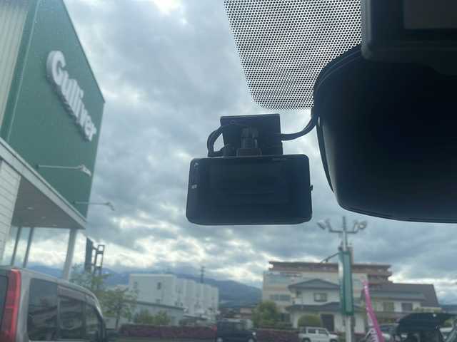 日産 セレナ X 福島県 2023(令5)年 1.8万km プリズムホワイト ４ＷＤ/社外メモリナビ＆フルセグＴｖ/（ＤＶＤ＆ＢＴ＆ＣＤ）/アラウンドビューカメラ/衝突軽減ブレーキ/プロパイロット/レーンキープアシスト/ＥＴＣ/シートヒーター/ドライブレコーダー/デジタルインナーミラー/オートライト/ＬＥＤライト/オートハイビーム/フォグランプ/ウィンカーミラー/電動格納ミラー/スマートキー/プッシュスタート/Ｗ＋サイド＋カーテンエアバッグ/横滑り防止装置/ＡＢＳ/ドアバイザー/純正フロアマット/新車保証書/取扱説明書
