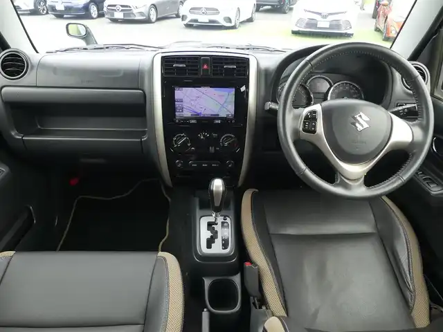 スズキ ジムニー ランドベンチャー 千葉県 2018(平30)年 5.5万km クールカーキPM 社外メモリーナビ/ワンセグTV/【CD再生機能】/ハーフレザーシート/運転席シートヒーター/革巻きステアリング/ステアリングスイッチ/ウインカーミラー/フォグライト/純正16インチアルミホイル/キーレス