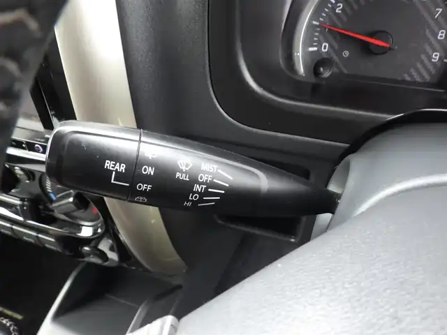 スズキ ジムニー ランドベンチャー 千葉県 2018(平30)年 5.5万km クールカーキPM 社外メモリーナビ/ワンセグTV/【CD再生機能】/ハーフレザーシート/運転席シートヒーター/革巻きステアリング/ステアリングスイッチ/ウインカーミラー/フォグライト/純正16インチアルミホイル/キーレス