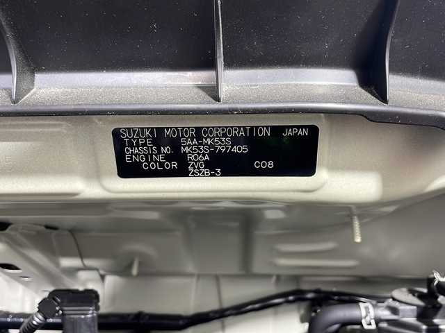 スズキ スペーシア ギア HYBRID XZ 沖縄県 2022(令4)年 1.1万km シフォンアイボリーM 禁煙車　/県外入れ　/ワンオーナー　/両側パワースライドドア/社外ディスプレイオーディオ　/バックカメラ　/前後ドライブレコーダー　/ＨＵＤ（ヘッドアップディスプレイ）/ＥＴＣ　/アダプティブ・クルーズコントロール/フロントシートヒーター　　/デュアルカメラブレーキサポート　/後方コーナーセンサー　/レーンキープアシスト/純正LEDヘッドライト/LEDフォグランプ/オートライト/スマートキー