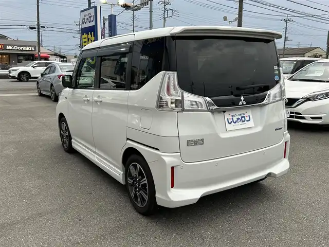 三菱 デリカＤ：２ カスタムHV　MV 群馬県 2019(令1)年 9.1万km ピュアホワイトP (株)IDOMが運営する【じしゃロン伊勢崎店】の自社ローン専用車両になりますこちらは現金またはオートローンご利用時の価格です。自社ローンご希望の方は別途その旨お申付け下さい/4WD/両側パワースライドドア/社外ナビゲーション/全方位モニター/CD/DVD/SD/BT/DTV/LEDヘッドライト/レーダークルーズコントロール/ETC/コーナーセンサー/アイドリングストップ/フォグライト/オートライト/パドルシフト/ドアバイザー/純正フロアマット