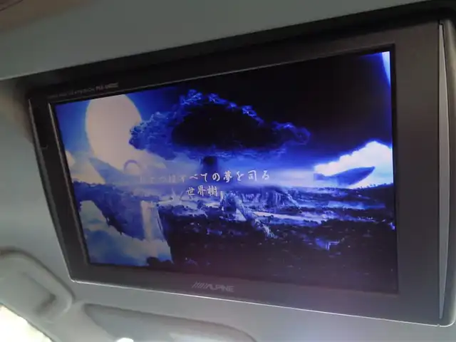 トヨタ アクア S 鹿児島県 2012(平24)年 11.2万km スーパーホワイトⅡ フルエアロ/ストラーダSDナビ(CN-S310WD)/ブルートゥース、DVD再生可能/SD音楽録音、バックカメラ/アルパイン後席用モニター/純正OP6スピーカー＋社外ツイーター/デジタルインナーミラー/前後ドライブレコーダー/社外テールレンズ/社外15インチAW/LEDヘッドライト、フォグライト/左右シートヒーター/純正フロアマット/純正ドアバイザー/ETC