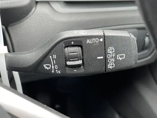ＢＭＷ Ｘ１ xDrive 18d xライン ハイライン 静岡県 2019(平31)年 3.3万km アルピンホワイトⅢ /純正ナビ//Bluetooth//バックカメラ//衝突軽減ブレーキ//レーダークルーズコントロール//レーンキープアシスト//レザーシート//シートヒーター//純正18インチAW//パワーバックドア//ETC//スマートキー//スペアキー//保証書//取説