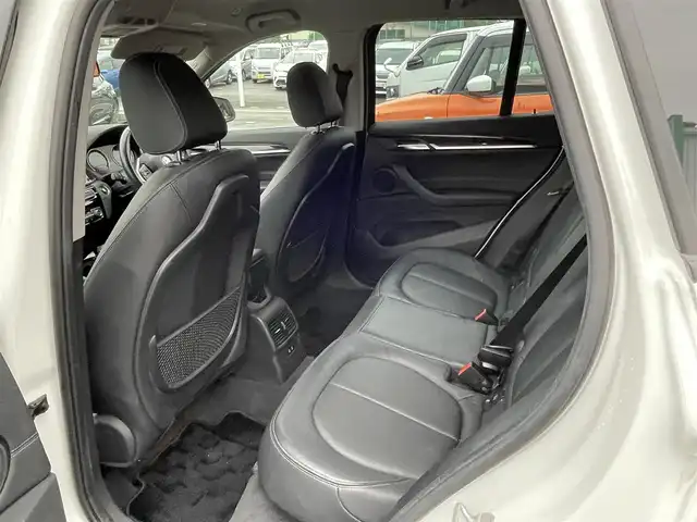 ＢＭＷ Ｘ１ xDrive 18d xライン ハイライン 静岡県 2019(平31)年 3.3万km アルピンホワイトⅢ /純正ナビ//Bluetooth//バックカメラ//衝突軽減ブレーキ//レーダークルーズコントロール//レーンキープアシスト//レザーシート//シートヒーター//純正18インチAW//パワーバックドア//ETC//スマートキー//スペアキー//保証書//取説