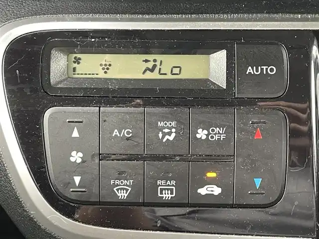 ホンダ Ｎ ＢＯＸ G 滋賀県 2017(平29)年 10.7万km クリスタルブラックパール 社外メモリナビ/(フルセグ CD DVD Bluetooth)/横滑り防止機能/オートエアコン/プッシュスタート/スマートキー/ベンチシート/シートリフター/電動格納ミラー/ドアバイザー