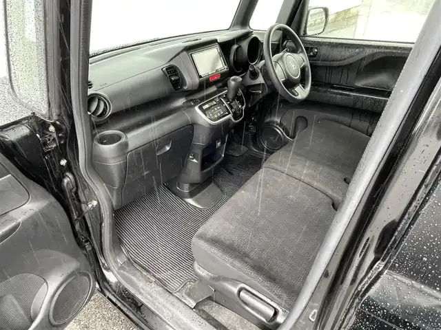 ホンダ Ｎ ＢＯＸ G 滋賀県 2017(平29)年 10.7万km クリスタルブラックパール 社外メモリナビ/(フルセグ CD DVD Bluetooth)/横滑り防止機能/オートエアコン/プッシュスタート/スマートキー/ベンチシート/シートリフター/電動格納ミラー/ドアバイザー