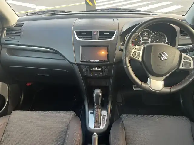 スズキ スイフト スポーツ 神奈川県 2015(平27)年 8.3万km スーパーブラックパール クルーズコントロール/パドルシフト/バックカメラ/前後ドラレコ/MTモード付きAT/純正17インチAW/横滑り防止装置/保証書