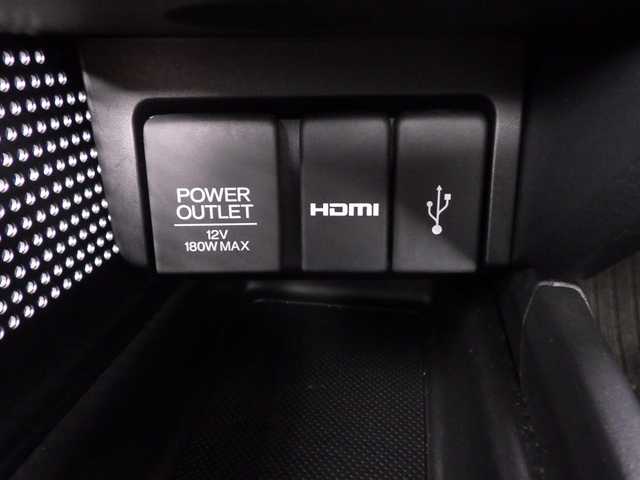 ホンダ Ｓ６６０ α 千葉県 2017(平29)年 4.6万km プレミアムスターホワイトP ハーフレザーシート/ディスプレイオーディオ/バックカメラ/ドライブレコーダー（前後撮影）【HDR-003】/革巻きステアリング/ステアリングスイッチ/パドルシフト/ETC/LEDヘッドライト/純正16インチアルミホイル/Honda スマートキー