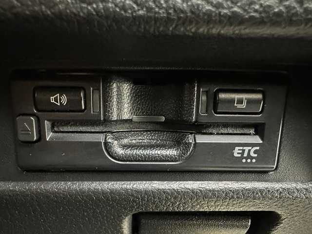 スズキ ハスラー Jスタイル ターボ 兵庫県 2021(令3)年 4.8万km シフォンアイボリーメタリック/ガンメタリック2トーン 純正SDナビ(CD/DVD/SD/Bluetooth/フルセグ）/前後ドライブレコーダー/追従型クルーズコントロール/コーナーセンサー/パドルシフト/シートヒーター/ターボ過給機/レーンキープアシスト/オートライト/オートマチックハイビーム/LEDヘッドライト/フォグライト/純正15インチアルミホイール/純正フロアマット/ETC/ドアバイザー