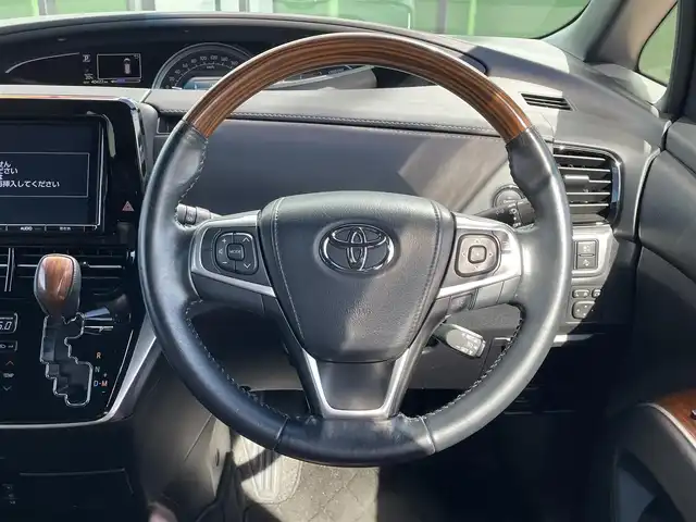 トヨタ エスティマ アエラス プレミアム G 和歌山県 2016(平28)年 4.1万km ホワイトパールクリスタルシャイン 純正9インチナビ/バックカメラ/フルセグTV/フリップダウンモニター/両側パワースライドドア/プリクラッシュセーフティー/レーンディパーチャーアラート/クリアランスソナー/ドライブレコーダー/ビルトインETC/パワーシート/パワーバックドア/純正アルミホイール/キセノンヘッドライト