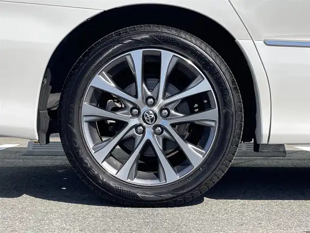 トヨタ エスティマ アエラス プレミアム G 和歌山県 2016(平28)年 4.1万km ホワイトパールクリスタルシャイン 純正9インチナビ/バックカメラ/フルセグTV/フリップダウンモニター/両側パワースライドドア/プリクラッシュセーフティー/レーンディパーチャーアラート/クリアランスソナー/ドライブレコーダー/ビルトインETC/パワーシート/パワーバックドア/純正アルミホイール/キセノンヘッドライト