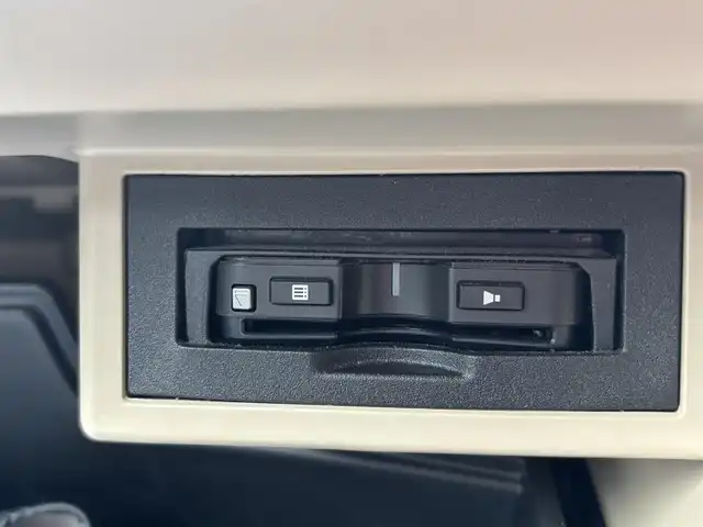 トヨタ ランドクルーザー プラド TX Lパッケージ 奈良県 2020(令2)年 2.1万km ブラック WALDエアロ/サンルーフ/carrozzeria9インチナビ（AVIC-RQ903）/（フルセグ／ＢＴ／ＣＤ／ＤＶＤ）/ALPINEヘッドレストモニター/ベージュレザーシート/レーダークルーズコントロール/バックカメラ/前後コーナーセンサー/プリクラッシュセーフティ/レーンキープアシスト/前席パワーシート/前席シートヒーター／エアーシート/前後ドライブレコーダー（CS-91FH）/ヘッドライトウォッシャー/ETC/ブロックタイヤ/NITROPOWER17インチAW/保証書/取り扱い説明書/スペアキーX1