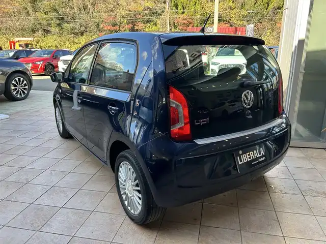 フォルクスワーゲン アップ！ ハイアップ！ 大阪府 2014(平26)年 11.3万km 紺 ハーフ革/シートヒーター/純正15インチAW/クルコン/バックソナー/CD/AUX/リモコンキー