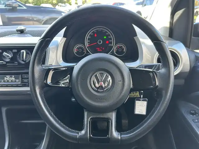 フォルクスワーゲン アップ！ ハイアップ！ 大阪府 2014(平26)年 11.3万km 紺 ハーフ革/シートヒーター/純正15インチAW/クルコン/バックソナー/CD/AUX/リモコンキー