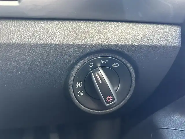 フォルクスワーゲン アップ！ ハイアップ！ 大阪府 2014(平26)年 11.3万km 紺 ハーフ革/シートヒーター/純正15インチAW/クルコン/バックソナー/CD/AUX/リモコンキー