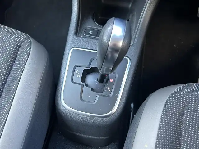 フォルクスワーゲン アップ！ ハイアップ！ 大阪府 2014(平26)年 11.3万km 紺 ハーフ革/シートヒーター/純正15インチAW/クルコン/バックソナー/CD/AUX/リモコンキー