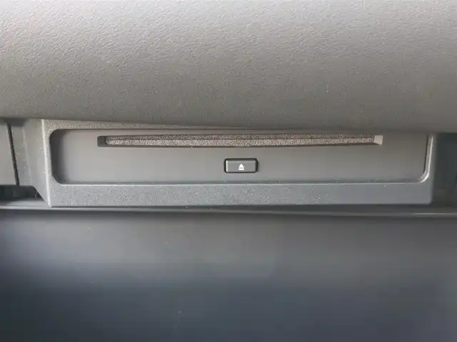 トヨタ ヴォクシー ハイブリッド S－Z 東京都 2025(令7)年 0.2万km マッシブグレー ワンオーナー/快適利便パッケージ（High）/・ハンズフリーデュアルパワースライドドア/・パワーバックドア/・「ナノイーX」/・ステアリングヒーター/・2列目キャプテンシート・シートヒーター・オットマン/Toyota Safety Sense/・プリクラッシュセーフティ/・レーントレーシングアシスト/・先行車発進告知機能/・オートマチックハイビーム/・レーダークルーズコントロール/・クリアランスソナー/・ロードサインアシスト/・ブラインドスポットモニター/・パノラミックビューモニター/トヨタチームメイト/・アドバンスドパーク（駐車支援）/・ドライバー異常時対応システム/純正10型メーカーナビ/フルセグTV/フリップダウンモニター/ETC2.0/デジタルインナーミラー型ドライブレコーダー/100V電源/ハーフレザーシート/ステアリングヒーター/後席ロールサンシェード/３眼LEDヘッドライト/ドアバイザー/17インチ純正アルミホイール/スマートキー