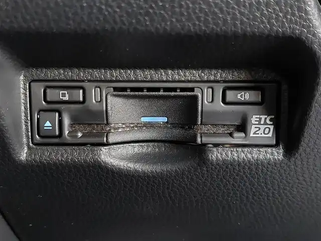 トヨタ ヴォクシー ハイブリッド S－Z 東京都 2025(令7)年 0.2万km マッシブグレー ワンオーナー/快適利便パッケージ（High）/・ハンズフリーデュアルパワースライドドア/・パワーバックドア/・「ナノイーX」/・ステアリングヒーター/・2列目キャプテンシート・シートヒーター・オットマン/Toyota Safety Sense/・プリクラッシュセーフティ/・レーントレーシングアシスト/・先行車発進告知機能/・オートマチックハイビーム/・レーダークルーズコントロール/・クリアランスソナー/・ロードサインアシスト/・ブラインドスポットモニター/・パノラミックビューモニター/トヨタチームメイト/・アドバンスドパーク（駐車支援）/・ドライバー異常時対応システム/純正10型メーカーナビ/フルセグTV/フリップダウンモニター/ETC2.0/デジタルインナーミラー型ドライブレコーダー/100V電源/ハーフレザーシート/ステアリングヒーター/後席ロールサンシェード/３眼LEDヘッドライト/ドアバイザー/17インチ純正アルミホイール/スマートキー