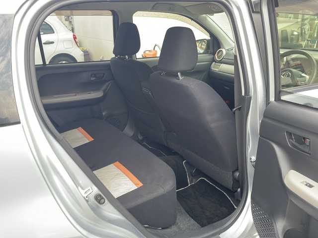 トヨタ パッソ モーダ 兵庫県 2018(平30)年 2万km ブライトシルバーM 保証書・取説・有/純正オーディオ・CD・FM・AM・AUX・USB/衝突被害軽減ブレーキ/コーナーセンサー/オートハイビーム/アイドリングストップ/プッシュスタート/スマートキー×2/純正フロアマット/純正ドアバイザー