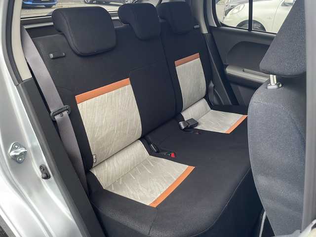 トヨタ パッソ モーダ 兵庫県 2018(平30)年 2万km ブライトシルバーM 保証書・取説・有/純正オーディオ・CD・FM・AM・AUX・USB/衝突被害軽減ブレーキ/コーナーセンサー/オートハイビーム/アイドリングストップ/プッシュスタート/スマートキー×2/純正フロアマット/純正ドアバイザー