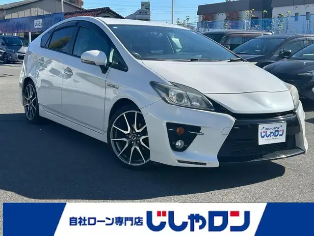 トヨタ プリウス S ツーリングセレクション 東京都 2013(平25)年 8.9万km ホワイトパールクリスタルシャイン (株)IDOMが運営する【じしゃロン昭島店】の自社ローン専用車両になります。/こちらは現金またはオートローンご利用時の価格です。自社ローンご希望の方は別途その旨お申付け下さい/純正ナビ（ＳＤ・ＤＶＤ・ＴＶ）/バックカメラ/ワンオーナー/Bluetooth/プッシュボタン/スマートキー/電格ミラー/ドアバイザー