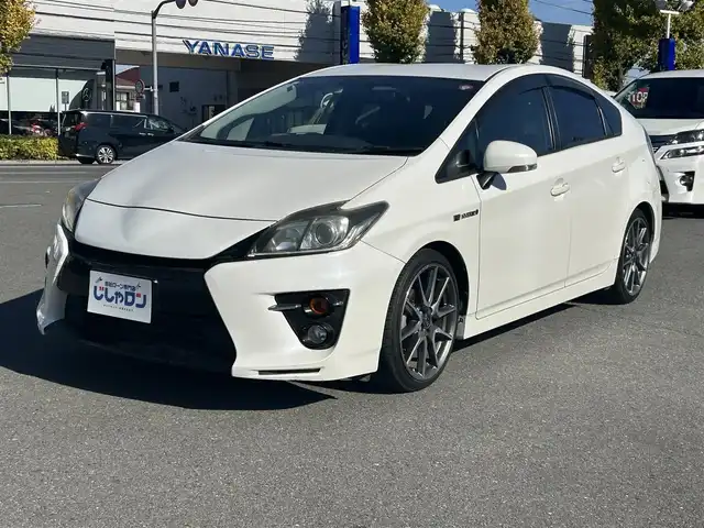 トヨタ プリウス S ツーリングセレクション 東京都 2013(平25)年 8.9万km ホワイトパールクリスタルシャイン (株)IDOMが運営する【じしゃロン昭島店】の自社ローン専用車両になります。/こちらは現金またはオートローンご利用時の価格です。自社ローンご希望の方は別途その旨お申付け下さい/純正ナビ（ＳＤ・ＤＶＤ・ＴＶ）/バックカメラ/ワンオーナー/Bluetooth/プッシュボタン/スマートキー/電格ミラー/ドアバイザー