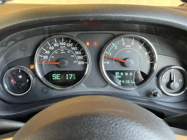 クライスラー・ジープ ジープ ラングラー JK 愛知県 2017(平29)年 2.5万km ゴビ 80台限定車/ワンオーナー/社外メモリナビ/フルセグTV/バックカメラ/サイドカメラ/黒革シート/シートヒーター/ALPINEスピーカー/クルーズコントロール/MTモード付AT/オートヘッドライト/純正18インチアルミ