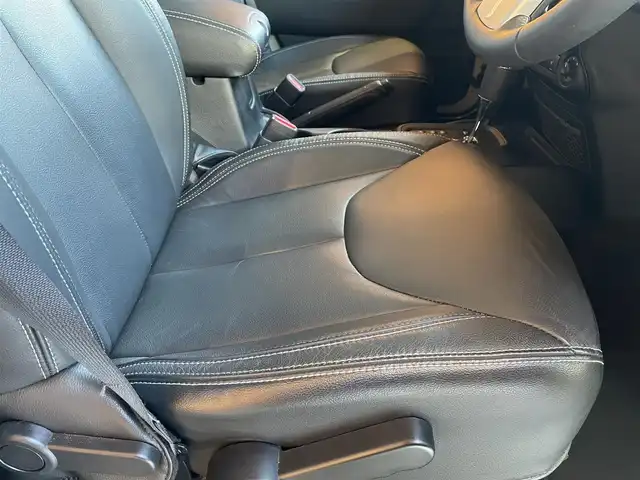 クライスラー・ジープ ジープ ラングラー JK 愛知県 2017(平29)年 2.5万km ゴビ 80台限定車/ワンオーナー/社外メモリナビ/フルセグTV/バックカメラ/サイドカメラ/黒革シート/シートヒーター/ALPINEスピーカー/クルーズコントロール/MTモード付AT/オートヘッドライト/純正18インチアルミ