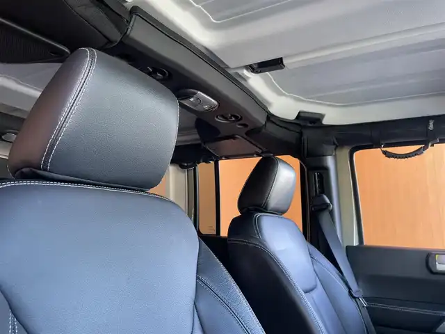 クライスラー・ジープ ジープ ラングラー JK 愛知県 2017(平29)年 2.5万km ゴビ 80台限定車/ワンオーナー/社外メモリナビ/フルセグTV/バックカメラ/サイドカメラ/黒革シート/シートヒーター/ALPINEスピーカー/クルーズコントロール/MTモード付AT/オートヘッドライト/純正18インチアルミ