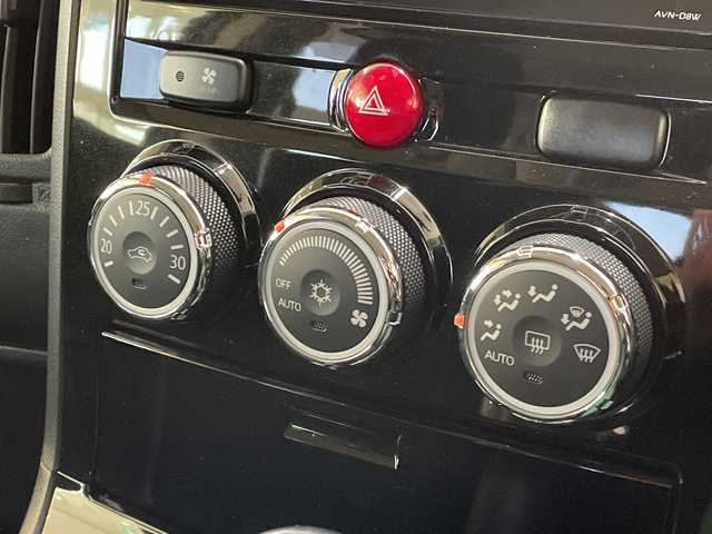 三菱 デリカＤ：５ D－Power package 新潟県 2018(平30)年 7.1万km ダイヤモンドブラックマイカ 4WD/社外SDナビ(AVN-D8W)/CD/DVD/BT/フルセグテレビ/SDミュージックサーバー/バックカメラ/ETC/ドライブレコーダー/クルーズコントロール/両側パワースライドドア/シートヒーター/スマートキー/キセノンヘッドライト/オートライト/フォグランプ/純正18インチアルミホイール