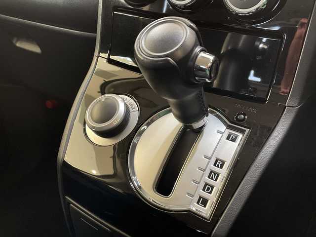 三菱 デリカＤ：５ D－Power package 新潟県 2018(平30)年 7.1万km ダイヤモンドブラックマイカ 4WD/社外SDナビ(AVN-D8W)/CD/DVD/BT/フルセグテレビ/SDミュージックサーバー/バックカメラ/ETC/ドライブレコーダー/クルーズコントロール/両側パワースライドドア/シートヒーター/スマートキー/キセノンヘッドライト/オートライト/フォグランプ/純正18インチアルミホイール