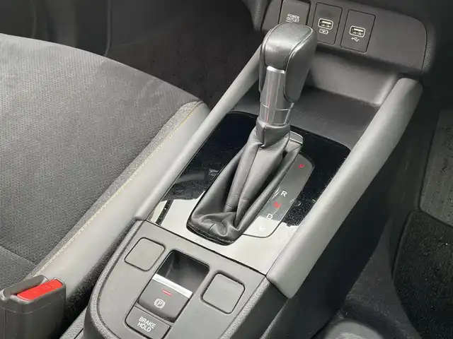 ホンダ フィット e:HEV RS 佐賀県 2023(令5)年 7.3万km クリスタルブラックパール ワンオーナー/純正9インチHondaCONNECTディスプレー/バックカメラ/前後ドライブレコーダー/ビルトインETC2.0/電子パーキングブレーキ/・BRAKE HOLD機能/ハーフレザーシート/ISOFIX対応/パドルシフト/革巻きステアリング/ステアリングリモコン/純正16インチアルミホイール/純正LEDヘッドライト/・オートマチックハイビーム/純正フロアマット/純正ドアバイザ―/新車保証書/取扱説明書/スペアキー１本/ホンダセンシング/・アダプティブクルーズコントロール/・衝突被害軽減ブレーキ/・先行車発進お知らせ機能/・路外逸脱抑制機能/・レーンキープアシストシステム/・標識認識機能/・パーキングセンサーシステム