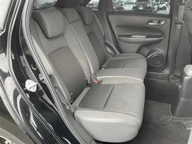 ホンダ フィット e:HEV RS 佐賀県 2023(令5)年 7.3万km クリスタルブラックパール ワンオーナー/純正9インチHondaCONNECTディスプレー/バックカメラ/前後ドライブレコーダー/ビルトインETC2.0/電子パーキングブレーキ/・BRAKE HOLD機能/ハーフレザーシート/ISOFIX対応/パドルシフト/革巻きステアリング/ステアリングリモコン/純正16インチアルミホイール/純正LEDヘッドライト/・オートマチックハイビーム/純正フロアマット/純正ドアバイザ―/新車保証書/取扱説明書/スペアキー１本/ホンダセンシング/・アダプティブクルーズコントロール/・衝突被害軽減ブレーキ/・先行車発進お知らせ機能/・路外逸脱抑制機能/・レーンキープアシストシステム/・標識認識機能/・パーキングセンサーシステム