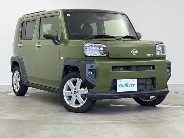 ダイハツ タフト G 新潟県 2022(令4)年 5.5万km フォレストカーキメタリック 社外メモリナビ/(BT/CD/DVD/FM/AM)/バックカメラ/スマートアシスト/コーナーセンサー/ガラスルーフ/ETC/D/N席シートヒーター/ブレーキホールド/オートハイビーム/ステアリングリモコン/アイドリングストップ/スマートキー/プッシュスタート/純正アルミホイール/取扱説明書