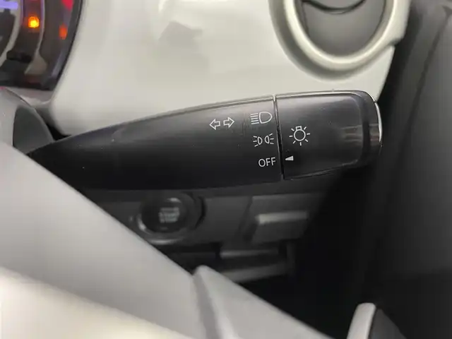 スズキ ハスラー G 千葉県 2015(平27)年 5.4万km フェニックスレッドパール/ブルーイッシュブラックパール 衝突軽減ブレーキ/横滑り防止装置/社外7インチSDナビ/CD DVD フルセグ AM FM/バックカメラ/前席シートヒーター/純正15インチスチールホイール/ベンチシート/純正フロアマット/ヘッドライトレベライザー/アイドリングストップ/ドアバイザー/スマートキー/プッシュスタート